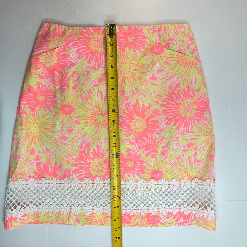 LILLY PULITZER Corrie Skirt Pink Yellow Floral White Crochet Trim Pockets Sz 4 - Picture 8 of 9
